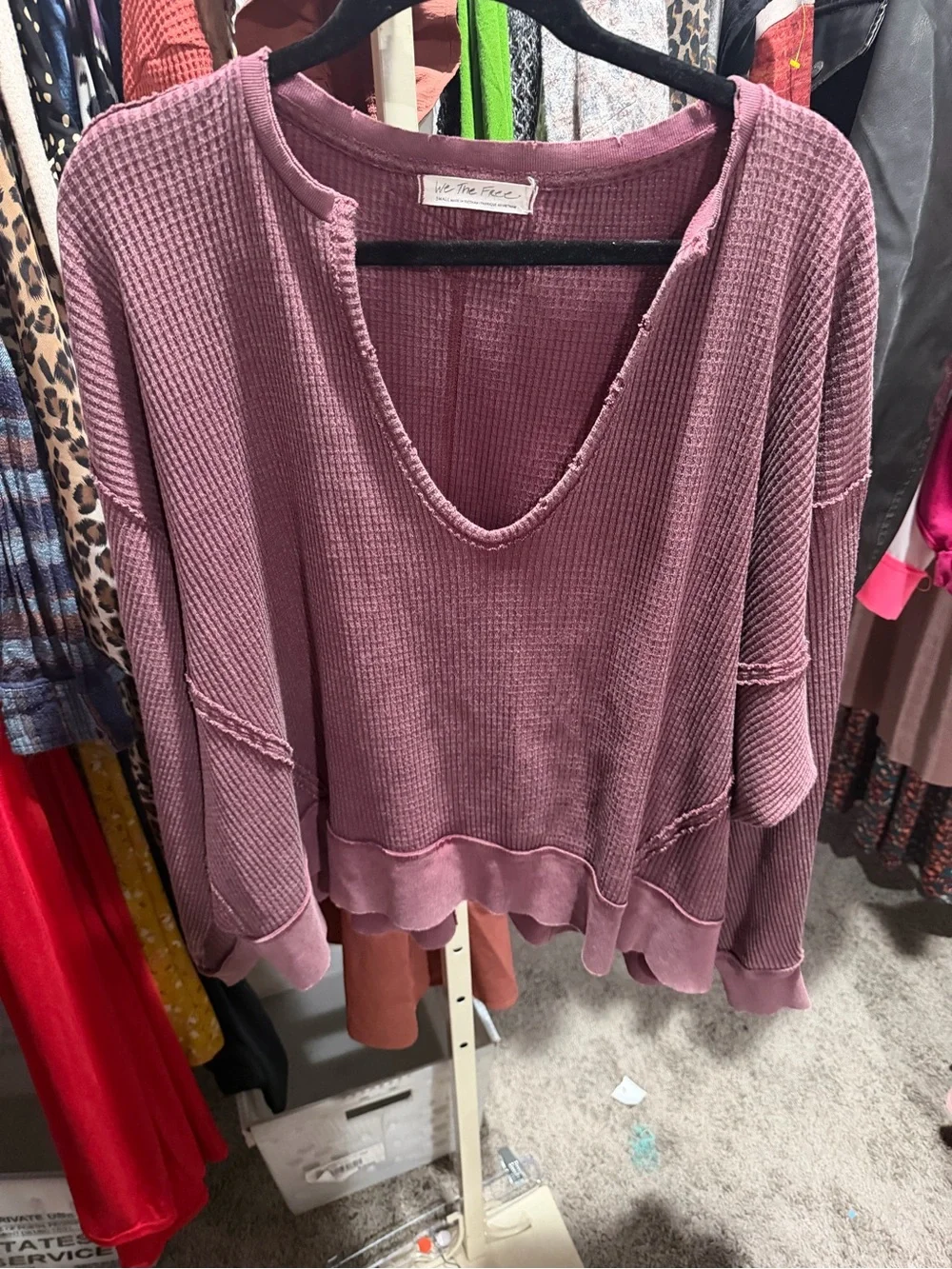 We The Free Dusty Rose Ribbed V-Neck Sweater